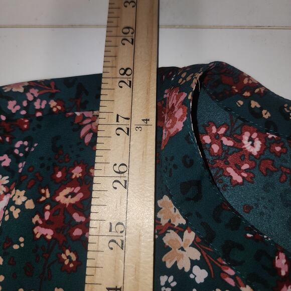 Torrid Blouse Georgette Pintuck Button-Front Womens 3X Green Cottagecore Peasant - Picture 7 of 8